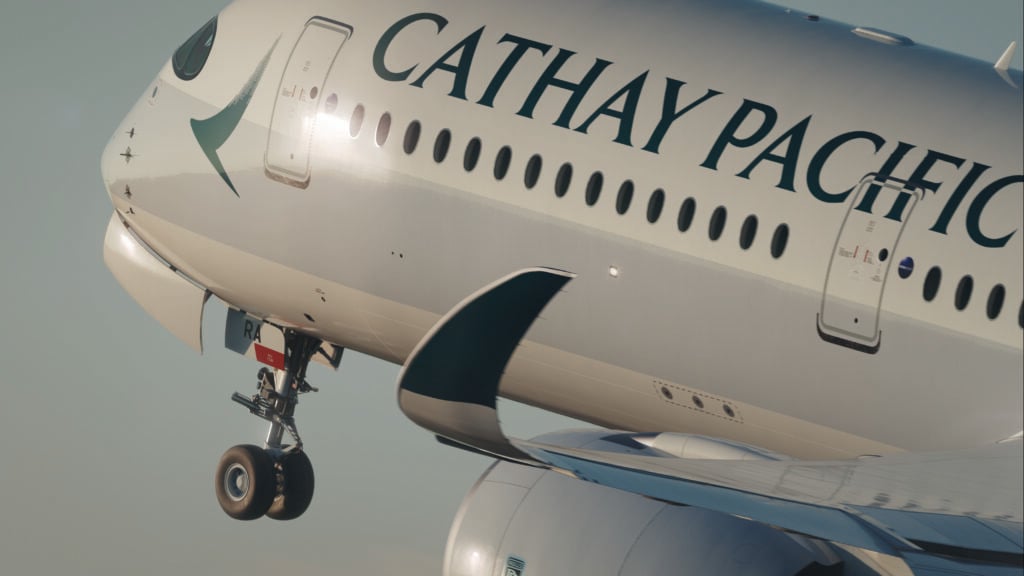 Cathay Pacific cierra las puertas de salida 5 minutos antes a par - Cathay Pacific: opiniones, dudas, experiencias